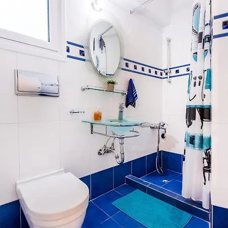 Lux Secret Apartment Piraeus