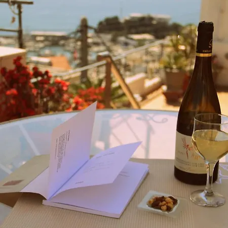 Lux Secret Piraeus